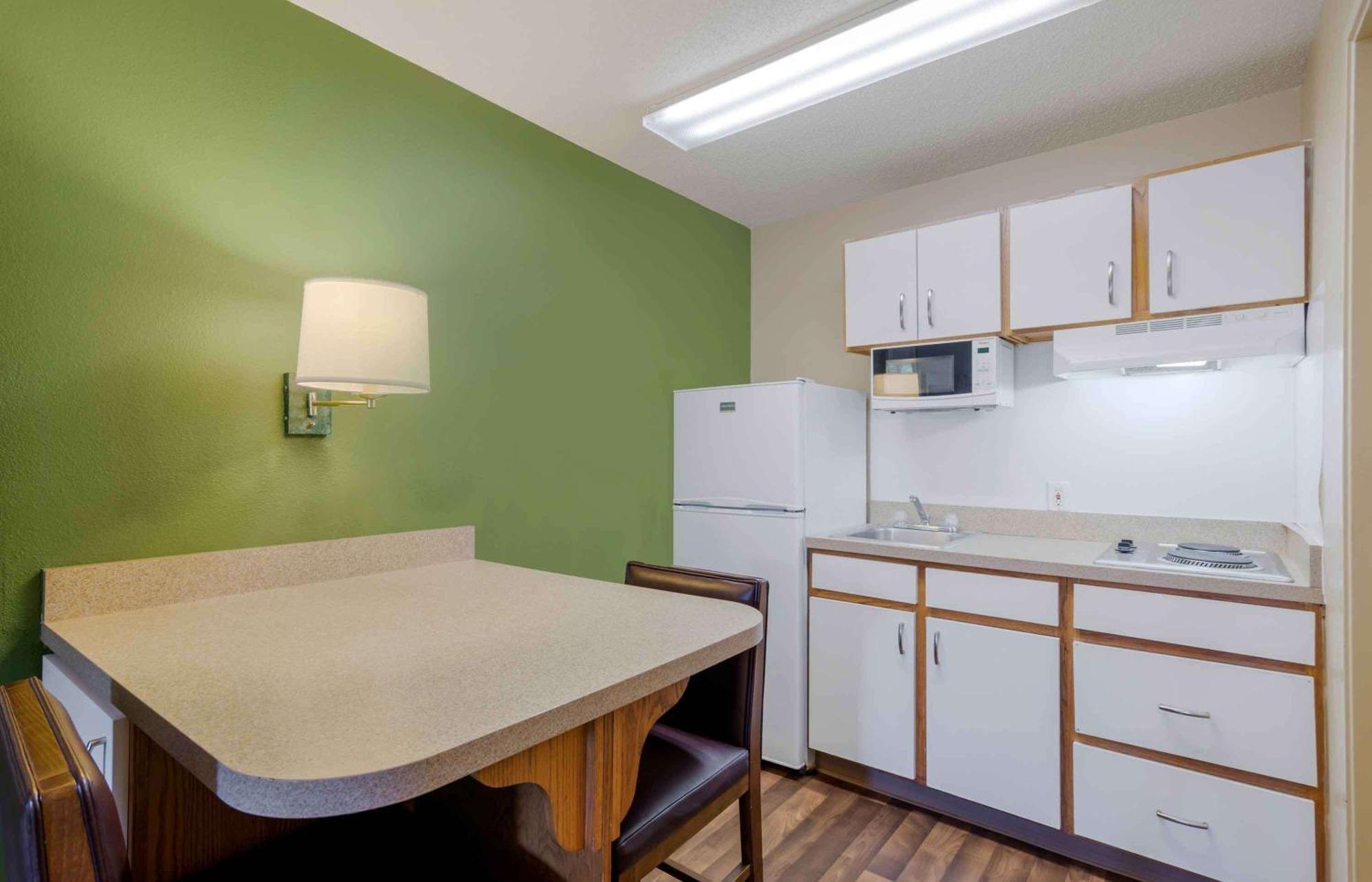 Extended Stay America Select Suites - Atlanta - Cumberland Mall Smyrna Exterior foto