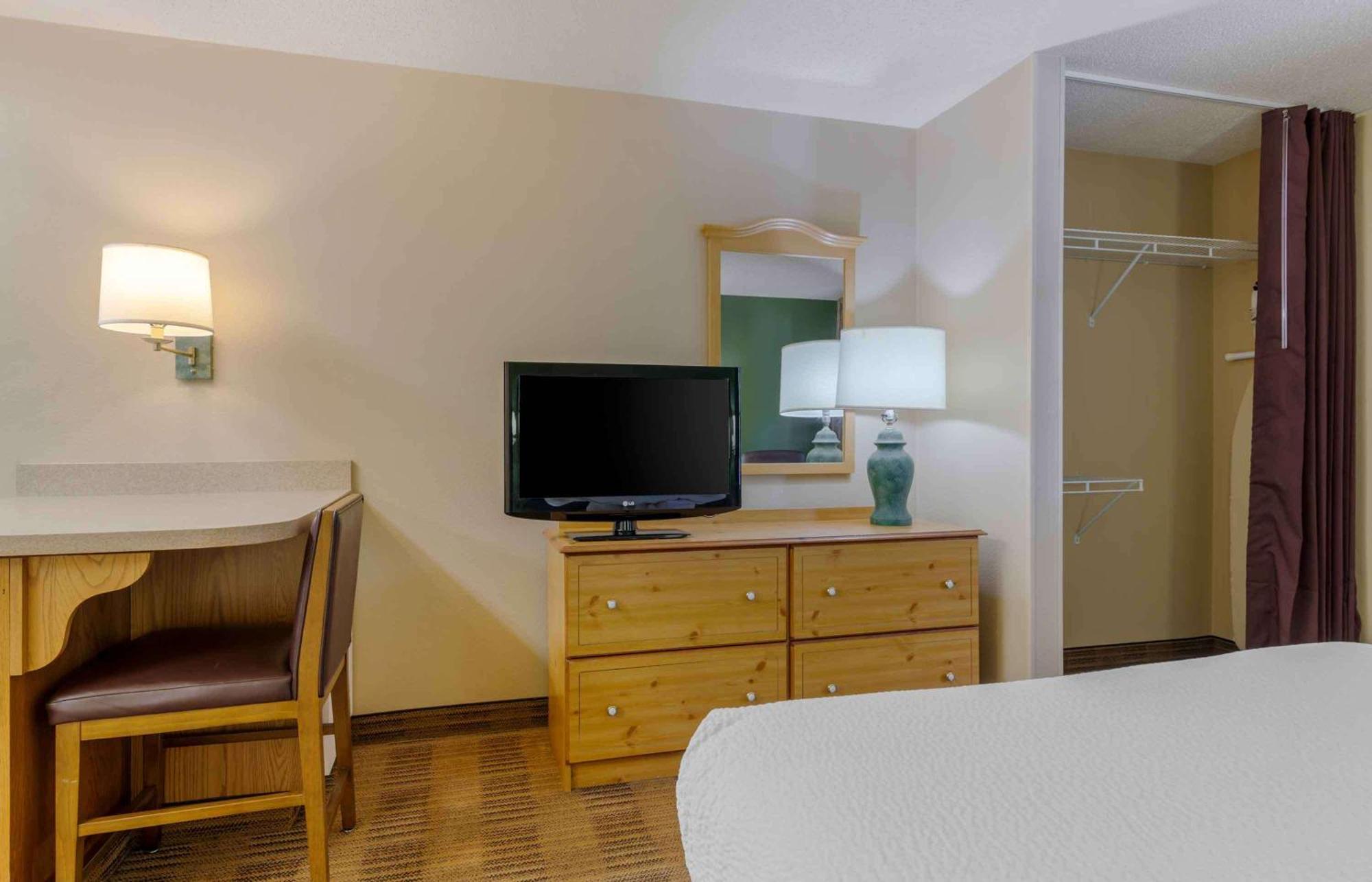 Extended Stay America Select Suites - Atlanta - Cumberland Mall Smyrna Exterior foto