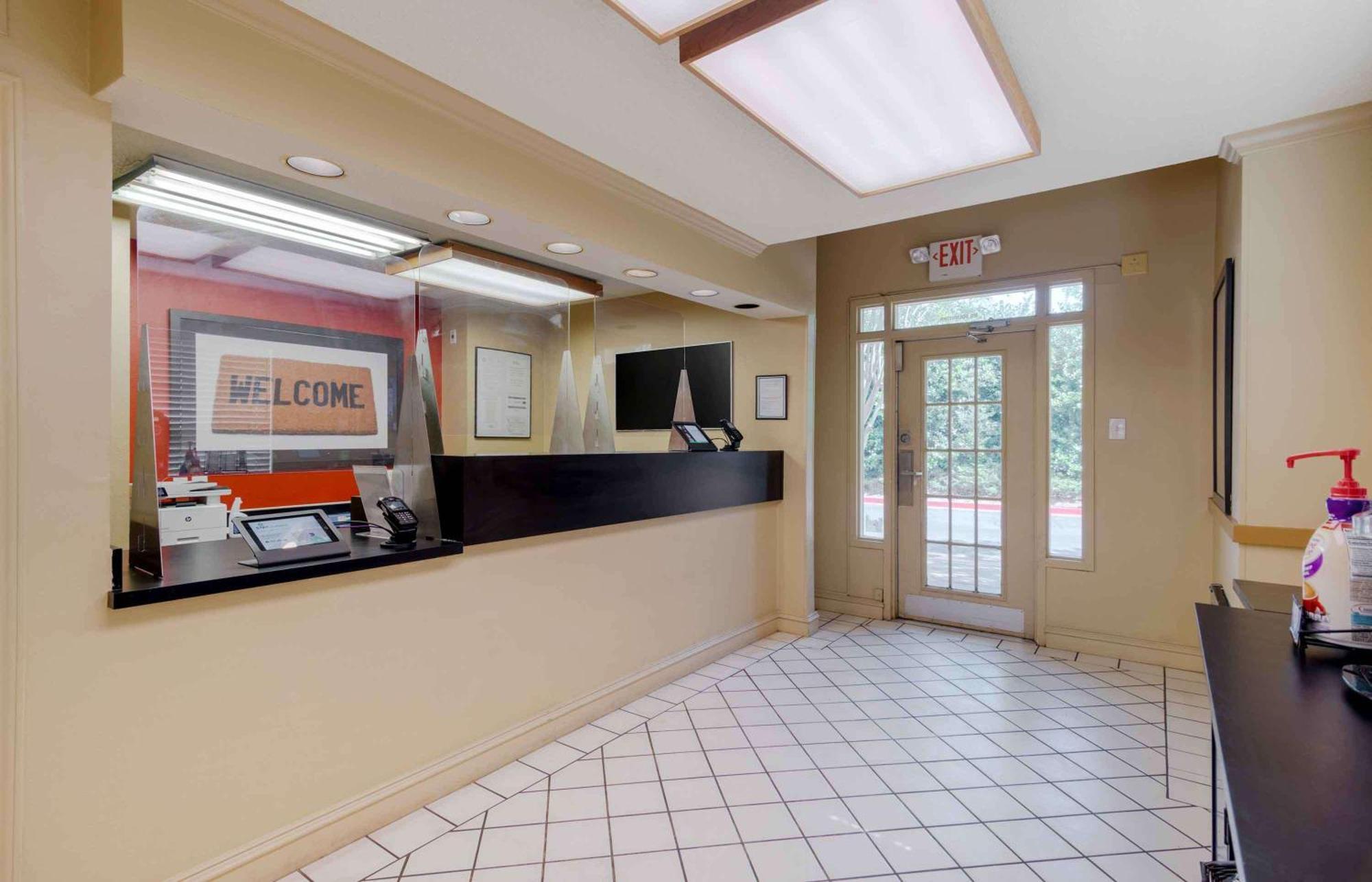 Extended Stay America Select Suites - Atlanta - Cumberland Mall Smyrna Exterior foto